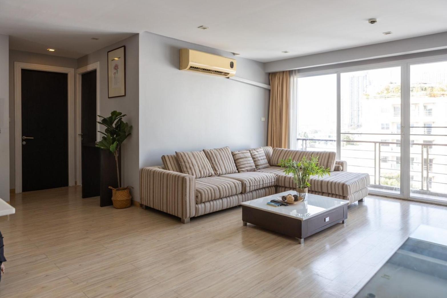 P Villa Lamoon Thonglor Bangkok Bagian luar foto