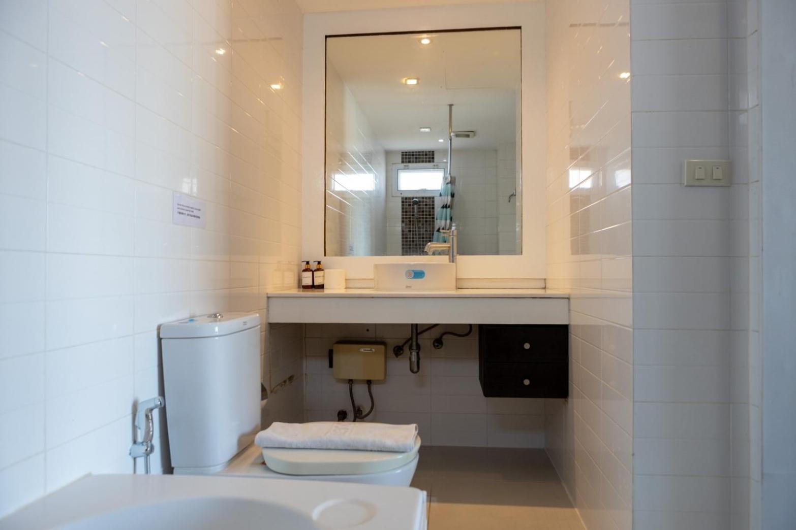 P Villa Lamoon Thonglor Bangkok Bagian luar foto