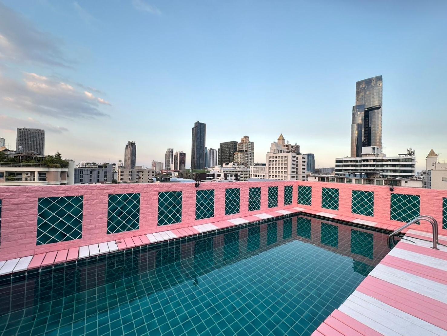 P Villa Lamoon Thonglor Bangkok Bagian luar foto